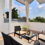And Anika 3* Ζαντάρ