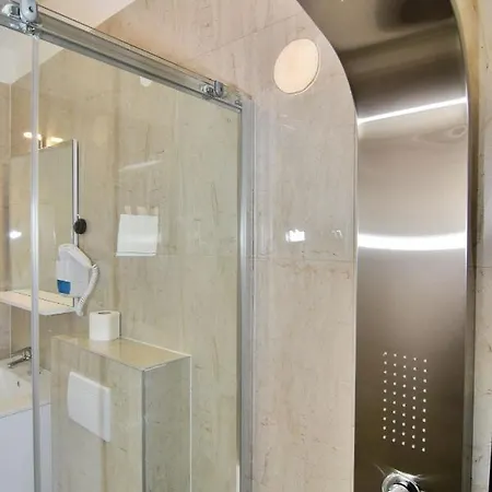 And Anika فندق مبيت وإفطار 3*