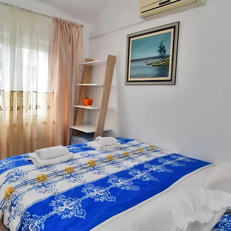 فندق مبيت وإفطار And Anika 3*