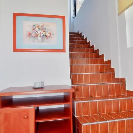 فندق مبيت وإفطار And Anika