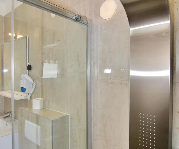 And Anika krevet i doručak 3*