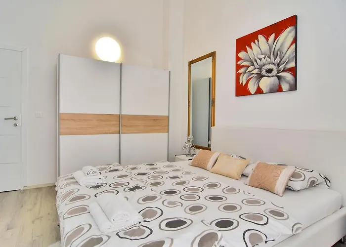 Bed & Breakfast And Anika Zadar